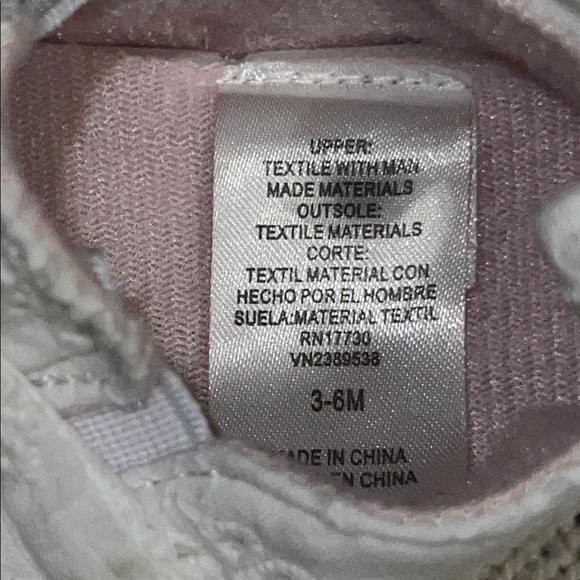 Three 3-6M Baby Shoes & Rompers Rivalry Threads Razorbacks Carters Wonder Nation - Picture 7 of 7